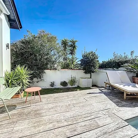 Vila Maison 4 Cote Des Basques Avec Piscine